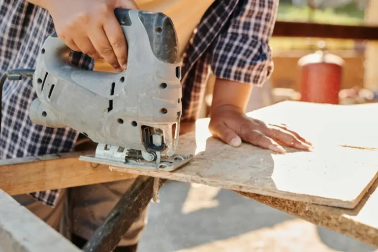 Secrets for Precise Cuts with a Jigsaw