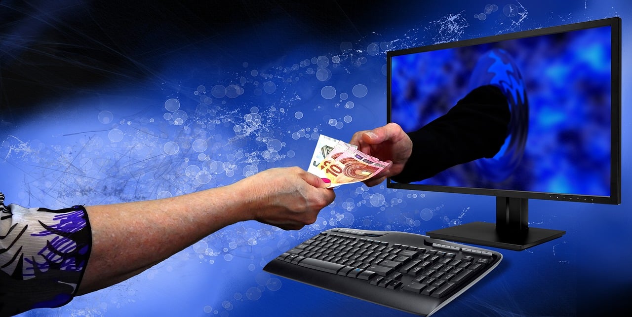 Imagem de Consultoria online, com ícones de vídeo, interações e feedbacks digitais
