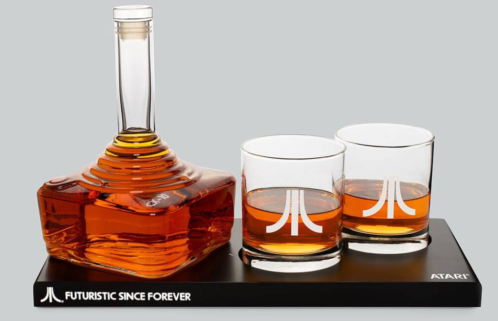 Atari traz bar inspirado no icônico joystick do 2600! 🎮🍹